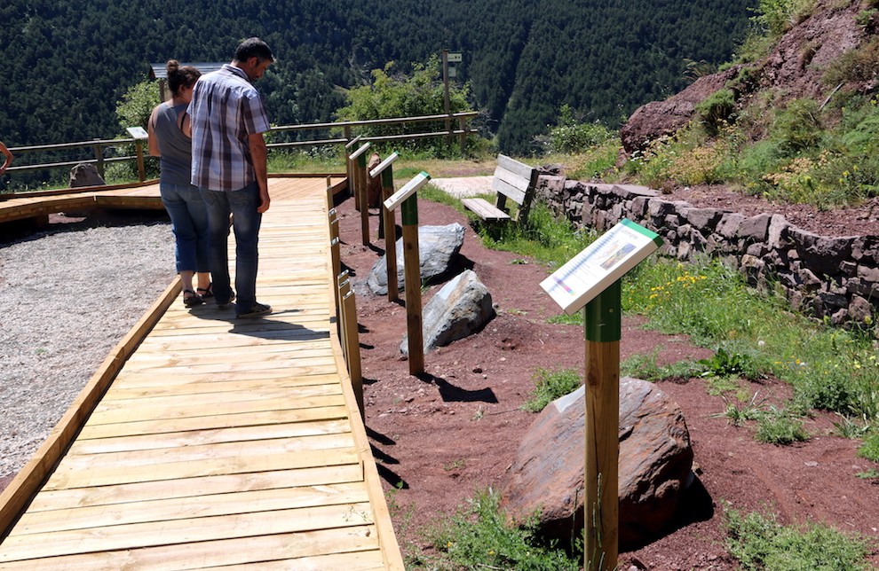 Imatge pels mitjans: &quot;Jardí de Roques&quot;. Exposició permanent a l&#39;aire lliure per a la divulgació de la geologia local i regional