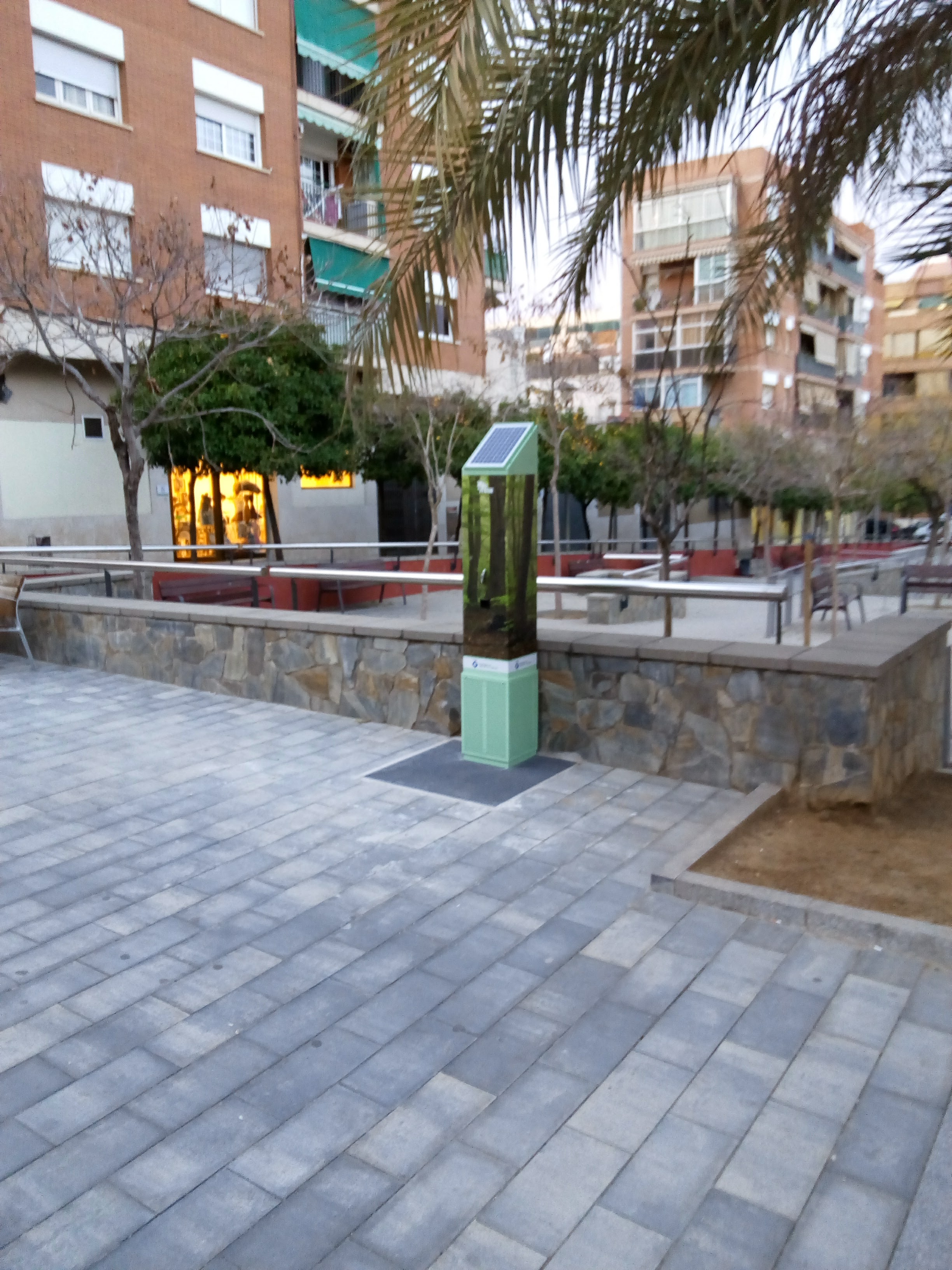 Imatge pels mitjans: Urinari urbà intel·ligent per a gossos 