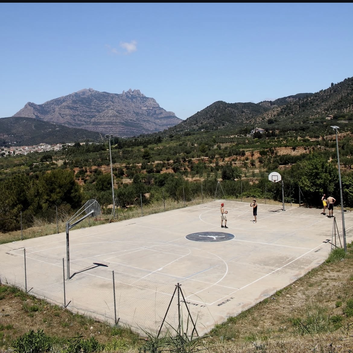 Imatge pels mitjans: Reforma Integral Pista de Bàsquet &quot;La Balconada&quot;
